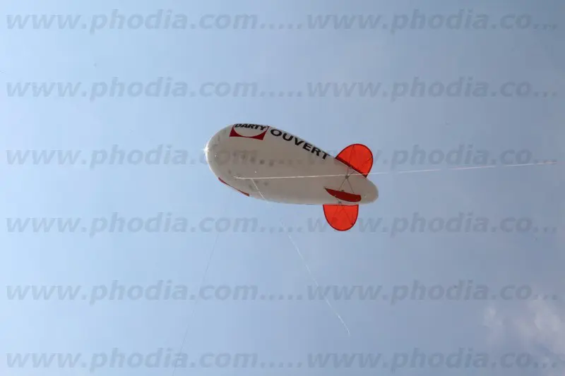 dirigeable, darty, exterieur, ouverture, h&eacute;lium, ext&eacute;rieur