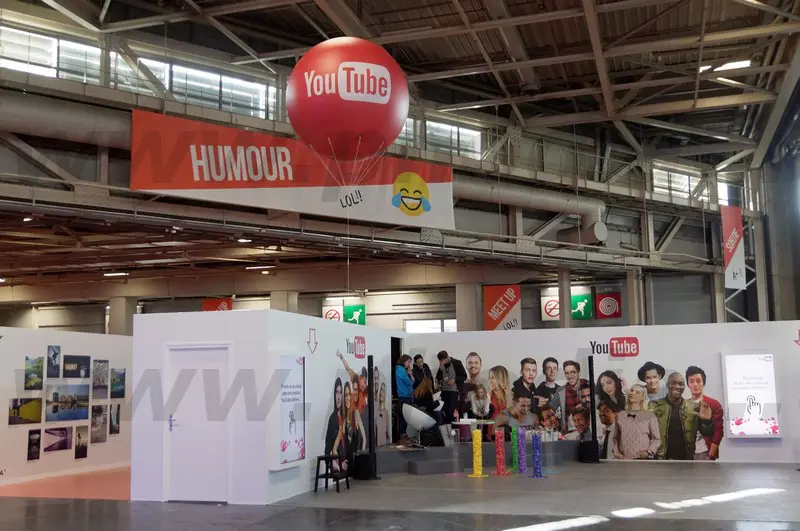 youtube space, ballon g&eacute;ant, h&eacute;lium, rouge, &eacute;v&eacute;nement, salon