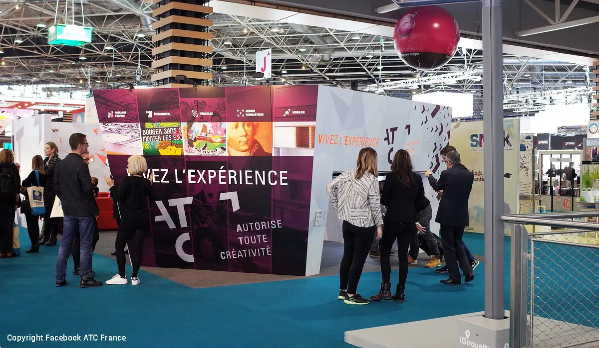 sph&egrave;re h&eacute;lium, rose, salon