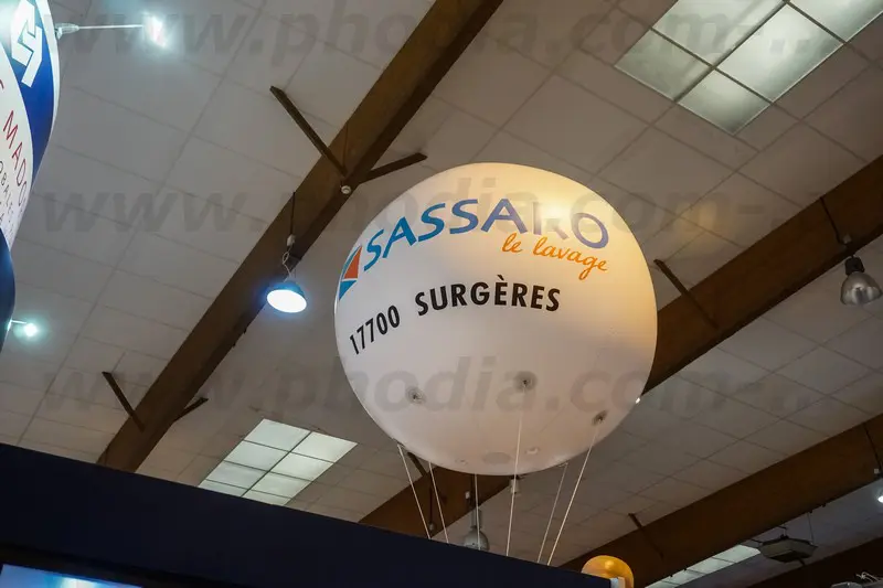 CFAI-ballon--geant-pub-salon