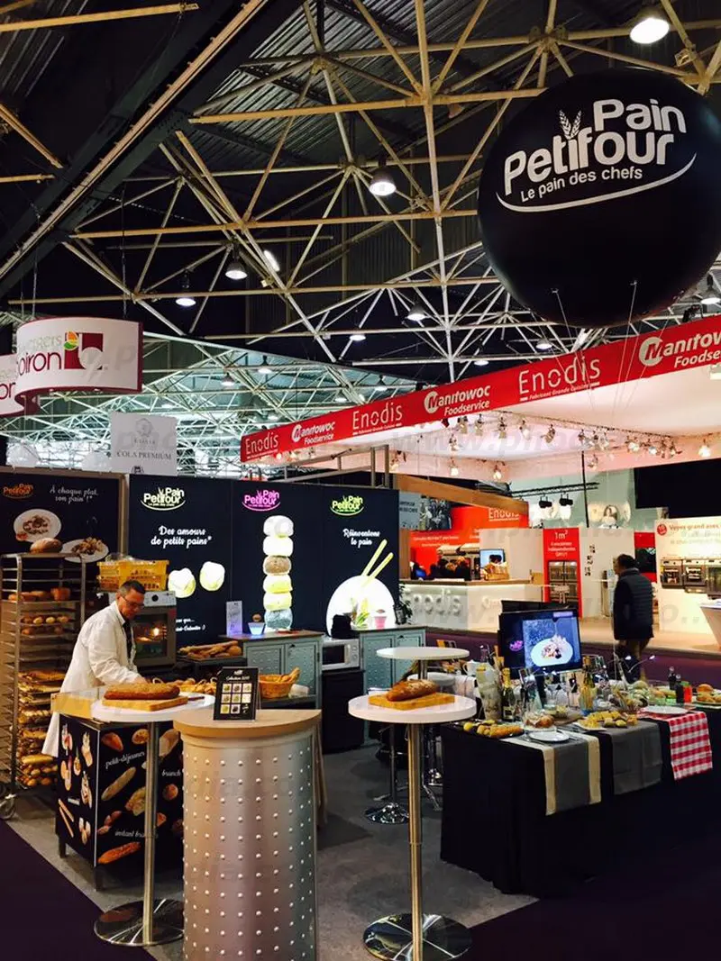 sph&egrave;re, h&eacute;lium, salon, noir, pain petitfour, gonflable, int&eacute;rieur, Sirha 2017