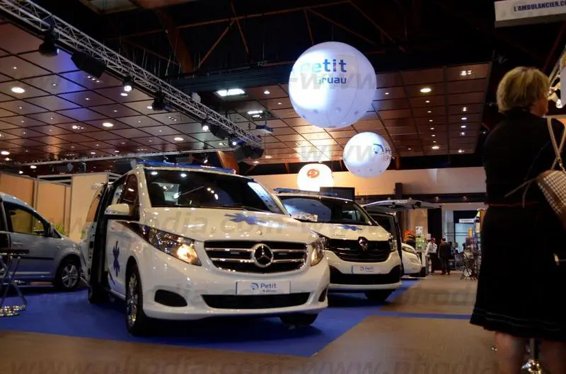 ballon-2m-gruau-gonfle-helium, salon