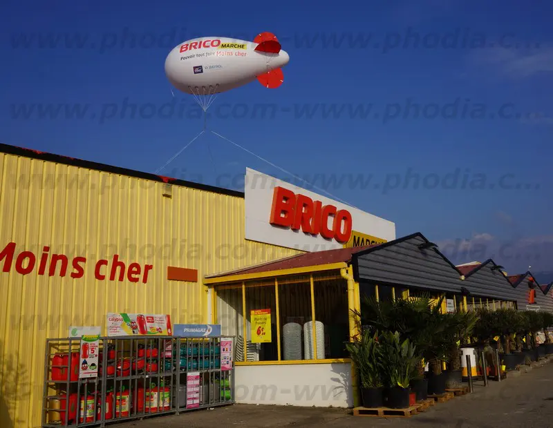 brico-dirigeable-publicitaire