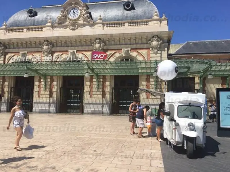 green tukky, ballon, air captif