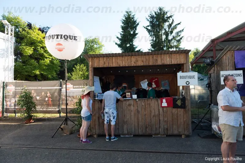 jazz au pays, bar, festival, ext&eacute;rieur, ballon sur tr&eacute;pied, &eacute;clairant, blanc