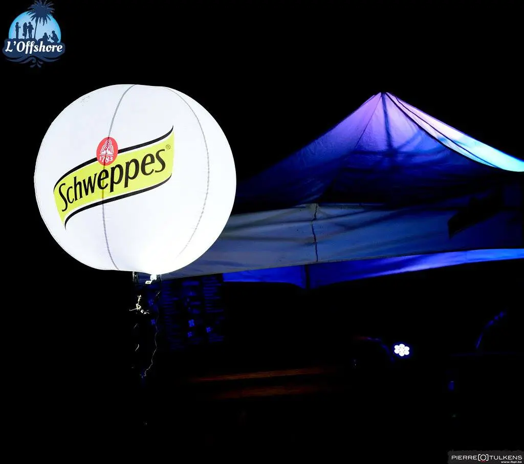 sph&egrave;re, air, eclairant, schweppes, sur trepied 2m70