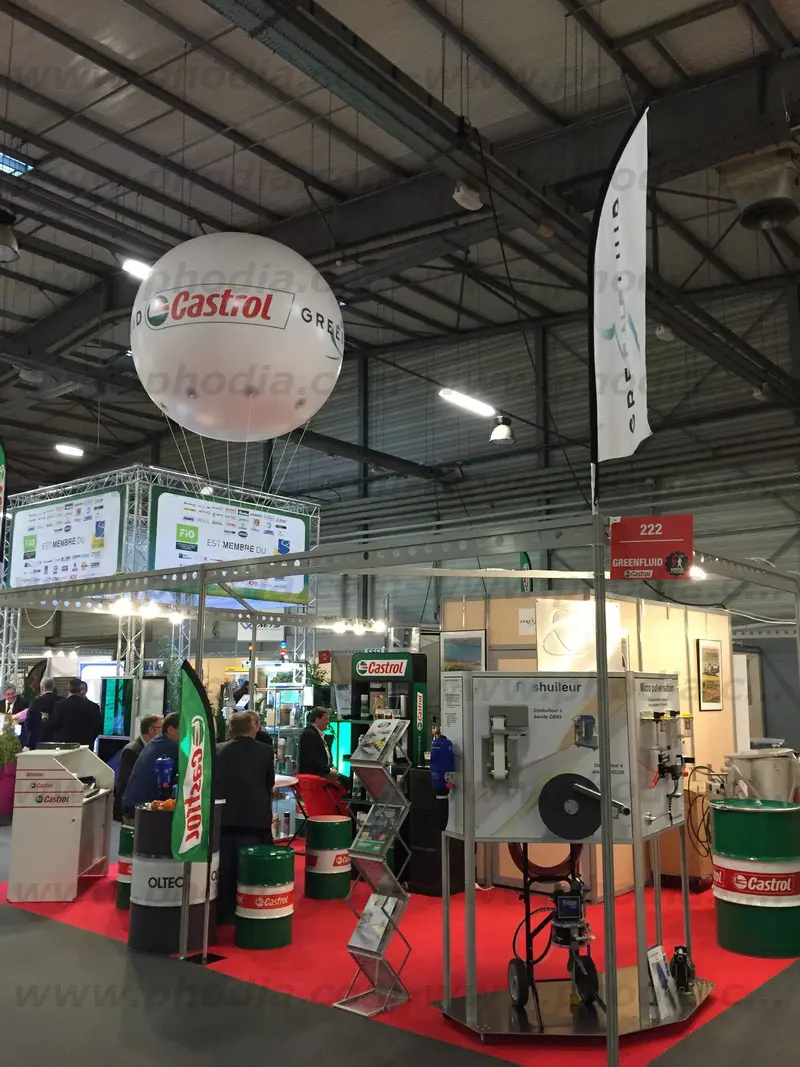 Sph&egrave;re h&eacute;lium pour un salon