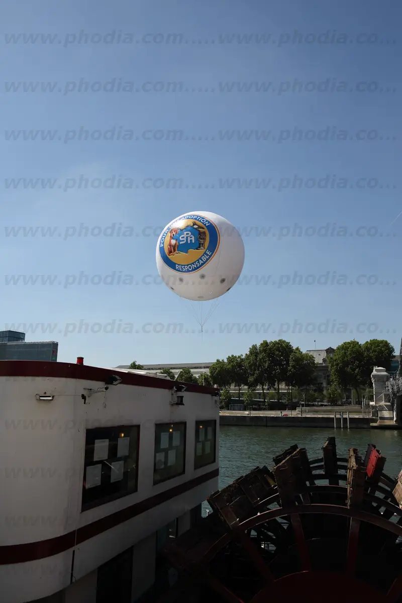 spa, sph&egrave;re h&eacute;lium, animaux, ext&eacute;rieur, campagne de sensibilisation