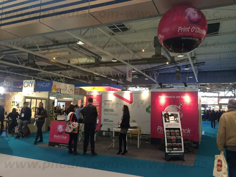 Sph&egrave;re h&eacute;lium de taille 1m80 pour un salon CiPrint &agrave; Lyon