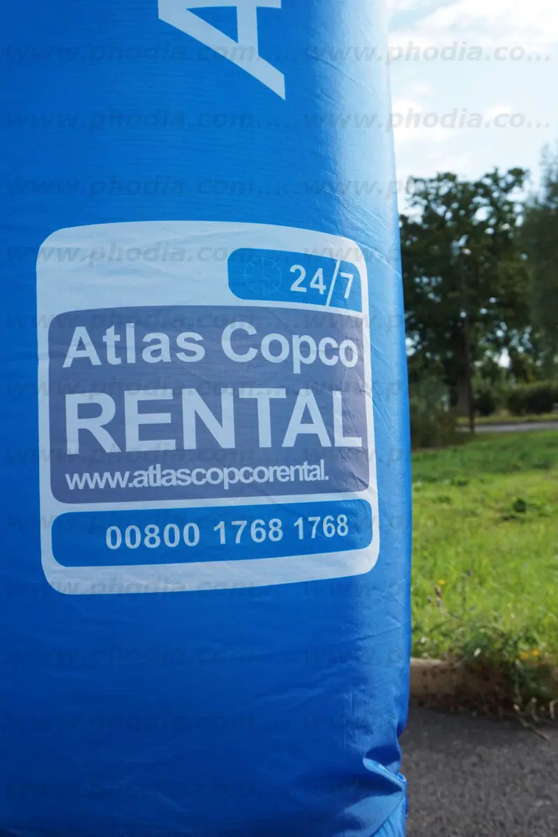atlas copco, 24/7, drapeau arrondi