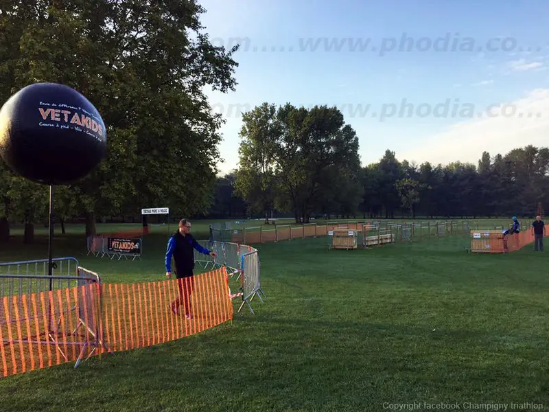 vetakids, sph&egrave;re sur tr&eacute;pied, noir