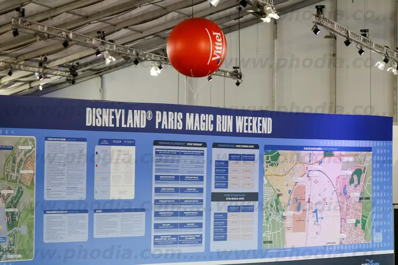 vittel, ballon g&eacute;ant h&eacute;lium, salon, rouge