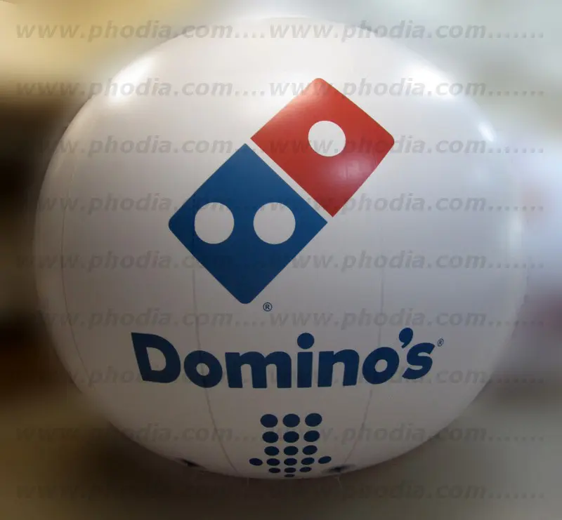 Domino's pizza Gennevilliers (sphere 3m)
