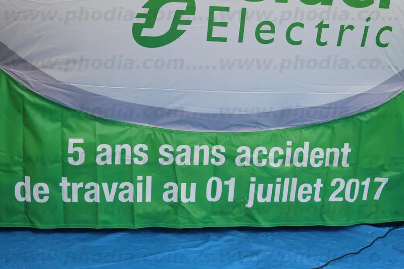 schneider electric, Animation commerciale, Auto-ventil&eacute;, Ext&eacute;rieur, Foire, Forme sur mesure (auto-ventil&eacute;), Industrie - Mat&eacute;riaux, Portes ouvertes, Salon