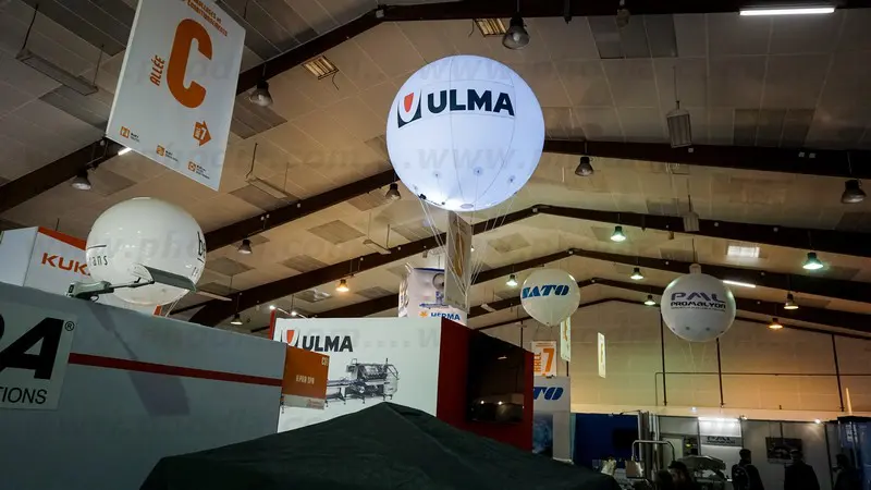 CFIA 2018, sph&egrave;re h&eacute;lium, salon, lumineuse