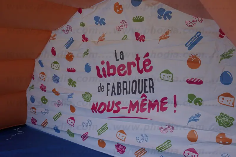 stand gonflable sodebo