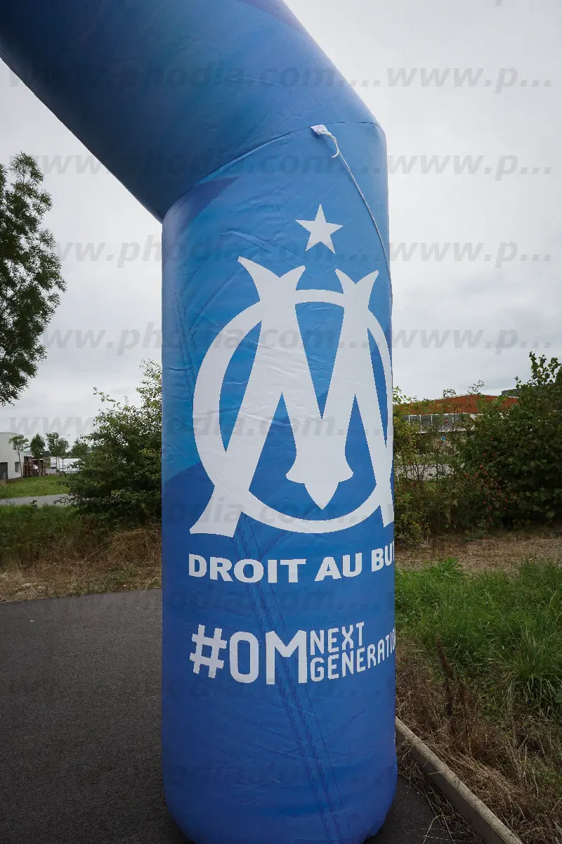 Arche 4m OM Next G&eacute;n&eacute;ration Cat&eacute;gories : Arche 4m, Auto-ventil&eacute;, Blanc, &Eacute;v&eacute;nement sportif, Ext&eacute;rieur, Sport - Animation