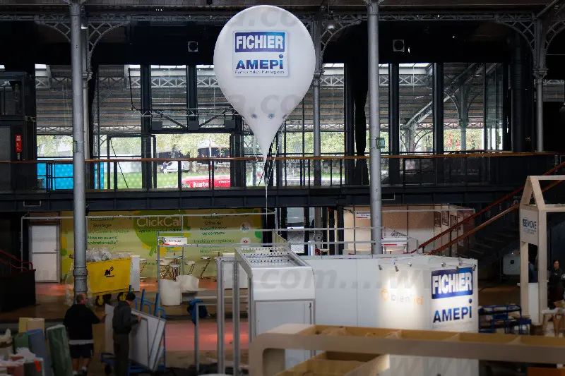 Google Pin 2m50 Fichier AMEPI Cat&eacute;gories : Blanc, Commerce - Immobilier, Google Pin, H&eacute;lium, Int&eacute;rieur, RENT Paris, Salon Description