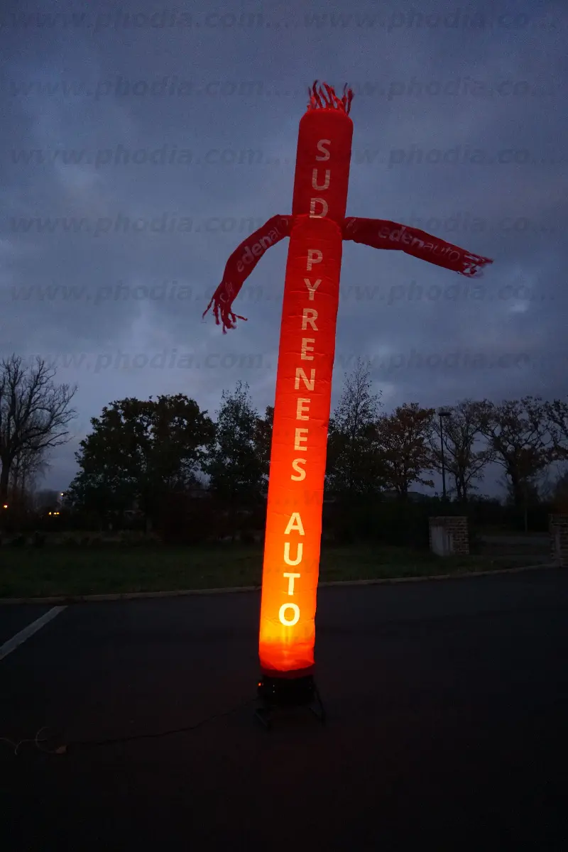 Skydancer 5m Sud Pyr&eacute;n&eacute;es Auto Cat&eacute;gories : Animation commerciale, Auto-ventil&eacute;, Automobile, Autres, Communication, Ext&eacute;rieur, Lumineux, Skydancer, Skydancer 5m