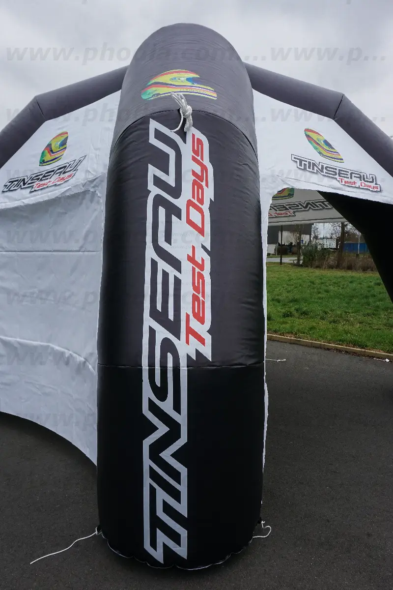 Tente 5,50m (auto-ventil&eacute;e) Tinseau, Automobile, Communication, &Eacute;v&eacute;nement sportif, Ext&eacute;rieur, Sport - Animation, tente, Tente (auto-ventil&eacute;e) Description