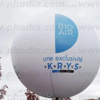 ballon sur trépied 1m30 Krys group, 4 faces, Air, Ballon sur trépied (mât 2m70), Blanc, Extérieur, Krys, Séminaire / Convention
