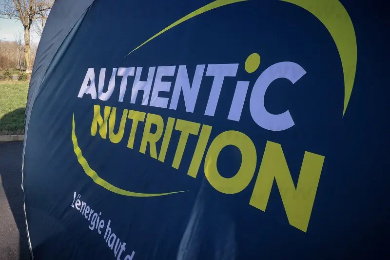 Tente 3m (air captif) Authentic nutrition, Agroalimentaire - Alimentation, Air, Animation commerciale, &Eacute;v&eacute;nement sportif, Ext&eacute;rieur, Foire, Int&eacute;rieur, Portes ouvertes, Salon, tente, Tente (air captif)