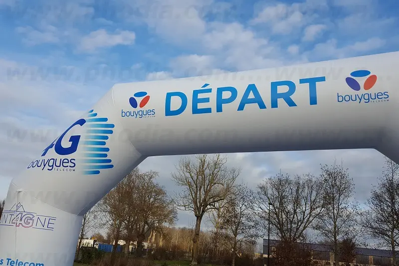 Arche 4m Bouygues Telecom, Auto-ventil&eacute;, Blanc, Bouygues Telecom, &Eacute;v&eacute;nement sportif, Ext&eacute;rieur, Sport - Animation, T&eacute;l&eacute;communications