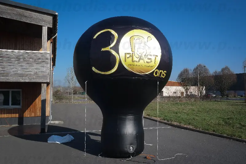 Montgolfi&egrave;re 4m B&rsquo;Plast, Animation commerciale, Auto-ventil&eacute;, Commerce - Immobilier, Communication, Ext&eacute;rieur, GMS, Montgolfi&egrave;re, Montgolfi&egrave;re auto-ventil&eacute;e, Noir