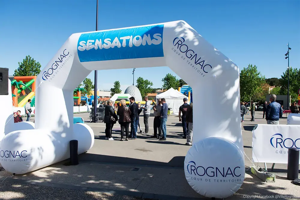 Auto-ventil&eacute;, Autres, Blanc, Communication, Culture - Spectacle, Ext&eacute;rieur, Mairie / Agglom&eacute;ration, Sport - Animation