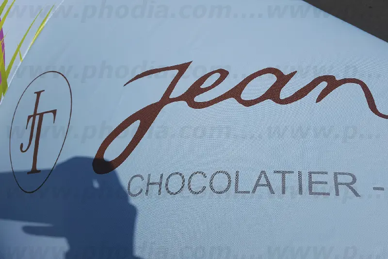 Arche 3m SANEF, Auto-ventil&eacute;, Autres, Ext&eacute;rieur, Industrie - Mat&eacute;riaux, Total covering Description