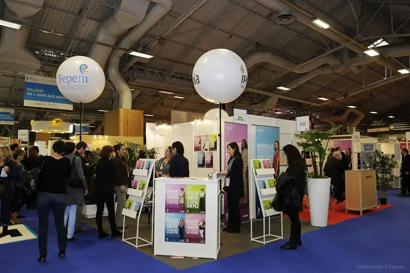 Ballons sur tr&eacute;pied 1m20 Groupe IRCEM / Fepem / Iperia, Air, Ballon sur tr&eacute;pied (m&acirc;t 2m70), Blanc, Int&eacute;rieur, Non class&eacute;, Salon, Sant&eacute;