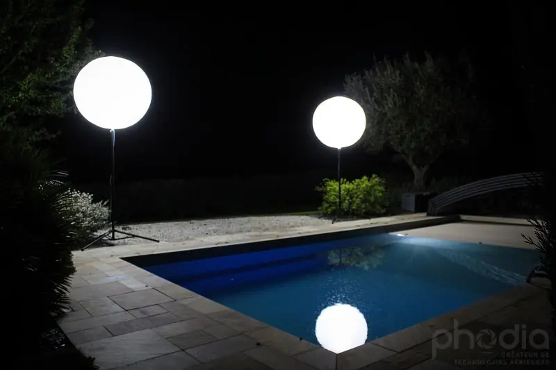 Ballon &eacute;clairant sur tr&eacute;pied 1m30 ,Air, Autres, Ballon sur tr&eacute;pied (m&acirc;t 2m70), Blanc, &Eacute;clairant, Ext&eacute;rieur, Lancement produit / Gala, Non class&eacute;