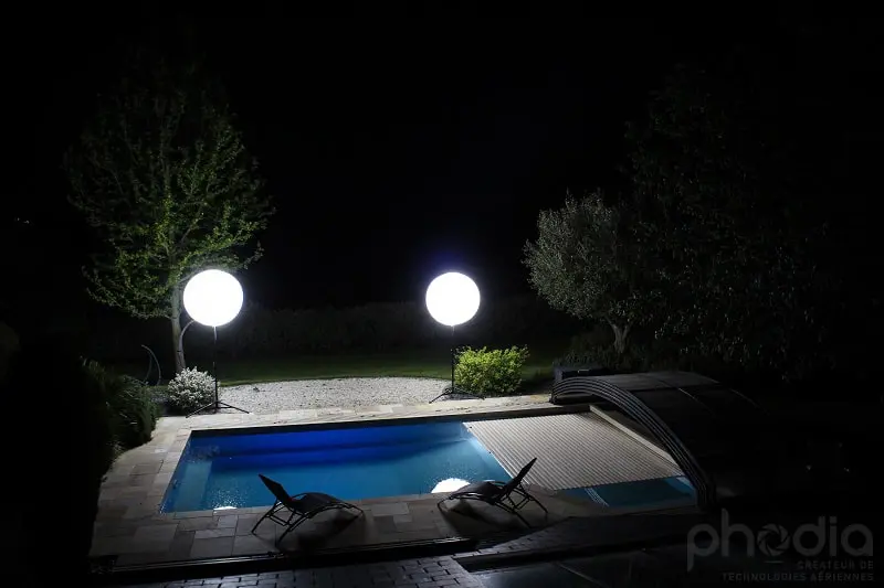 Ballon &eacute;clairant sur tr&eacute;pied 1m30 ,Air, Autres, Ballon sur tr&eacute;pied (m&acirc;t 2m70), Blanc, &Eacute;clairant, Ext&eacute;rieur, Lancement produit / Gala, Non class&eacute;