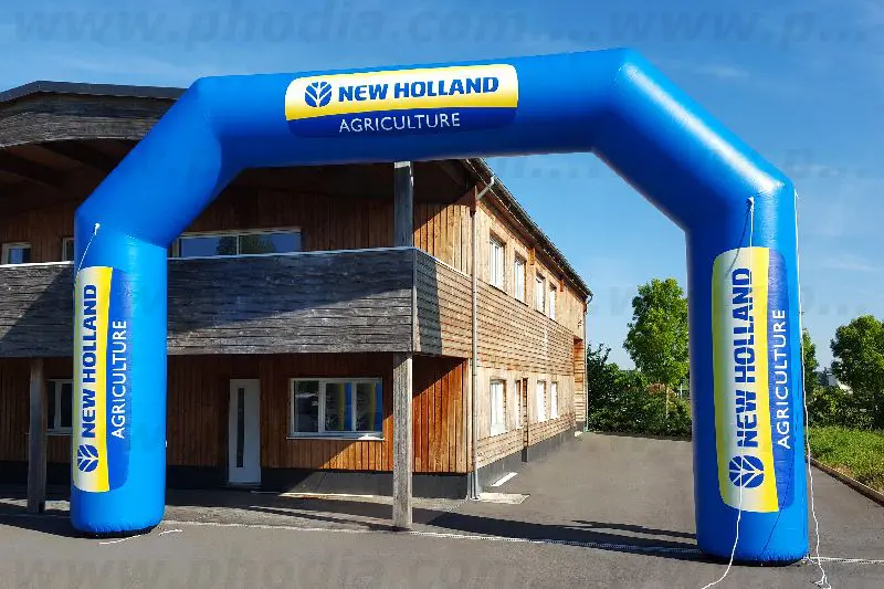 Arche 7m New Holland, Auto-ventil&eacute;, Ext&eacute;rieur, Foire, Portes ouvertes, Transport - Logistique