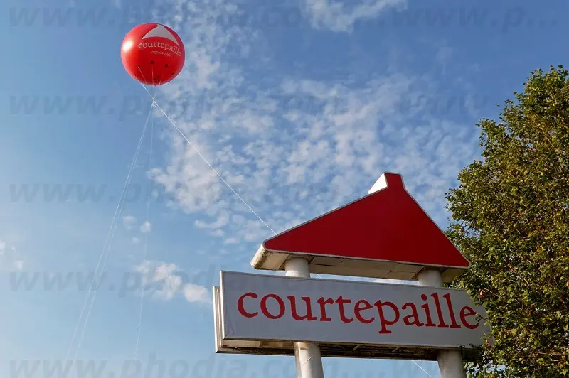 Sph&egrave;re 3m Courtepaille, Ext&eacute;rieur, H&eacute;lium, H&ocirc;tellerie - Restauration, Inauguration, P485, Sph&egrave;re