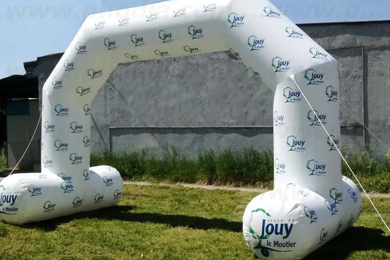 Arche 4m Ville Jouy-le-Moutier, Auto-ventil&eacute;, Blanc, &Eacute;v&eacute;nement sportif, Ext&eacute;rieur, blanc