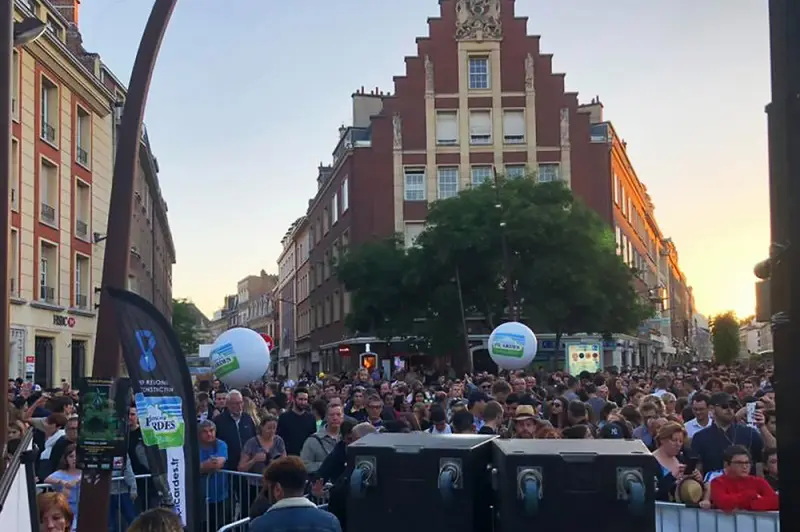 Ballon foule 120 cm R&eacute;sidences Picardes, Air, Ballon foule, Blanc, Communication, Culture - Spectacle, Ext&eacute;rieur, Festival / Concert, Lumineux, Sph&egrave;re