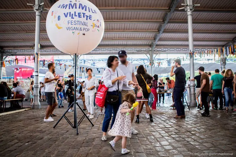 Ballon sur trépied 1m30 smmille-festival 2019, Ballon sur trépied (mât 2m70), Blanc, Communication, Culture - Spectacle, Extérieur, Festival / Concert