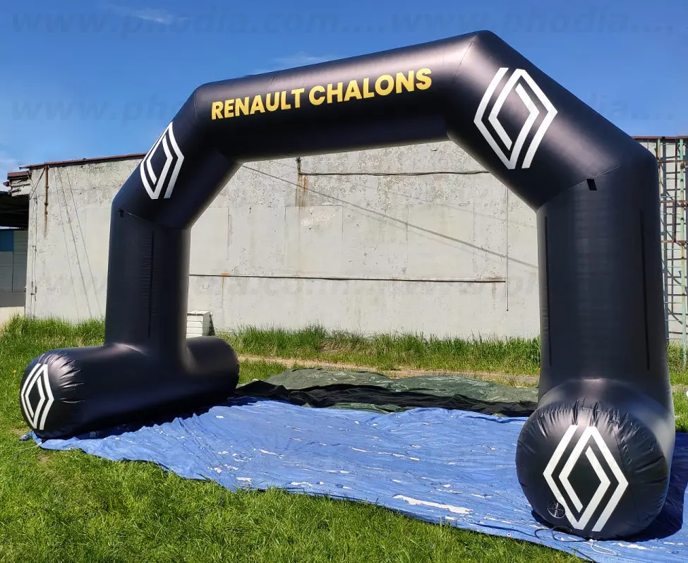 Arche 4m Animation commerciale Arche 4m, Auto-ventil&eacute;, Automobile, Communication, Ext&eacute;rieur, Noir, Portes ouvertes, Renault, autosph&egrave;re, AV