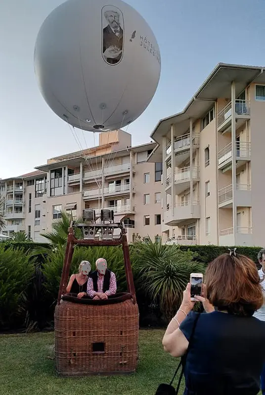 ballon h&eacute;lium hotel litteraire 2m jules verne, Blanc, Ext&eacute;rieur, H&eacute;lium, H&ocirc;tellerie - Restauration, Inauguration, Lumineux, Sph&egrave;re