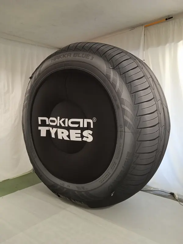 pneu gonflable Nokian Tyres 3m, Animation commerciale, Auto-ventilé, Automobile, Forme sur mesure (auto-ventilé) Description