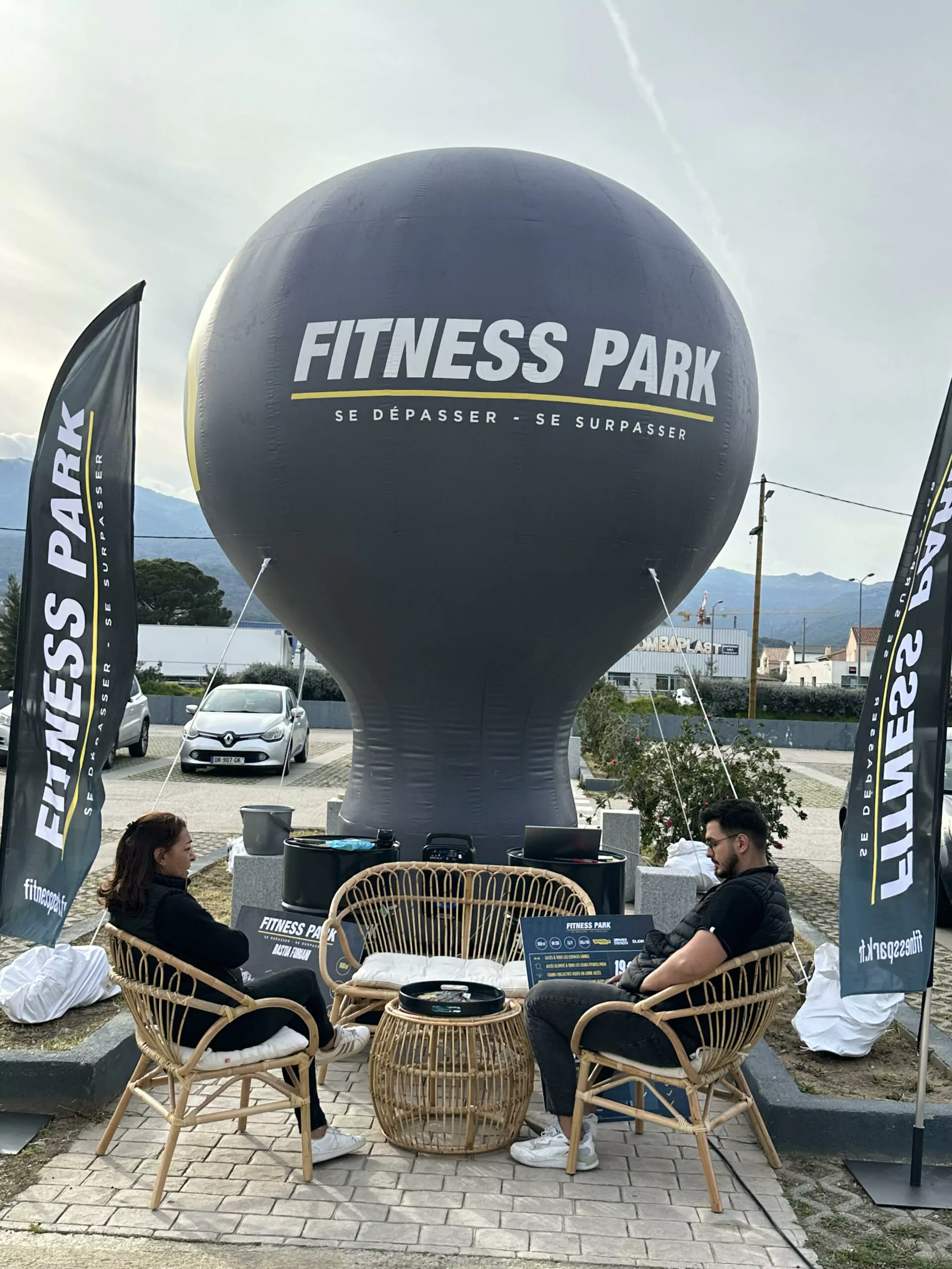 Montgolfi&egrave;re de 5m pour Fitness Park, &eacute;v&eacute;nement ext&eacute;rieur