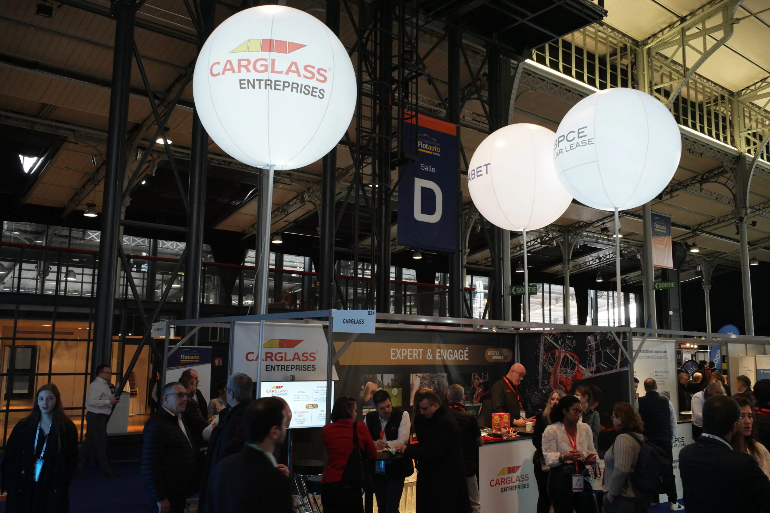 masph&egrave;re, flot auto 2023, salon, lumineux