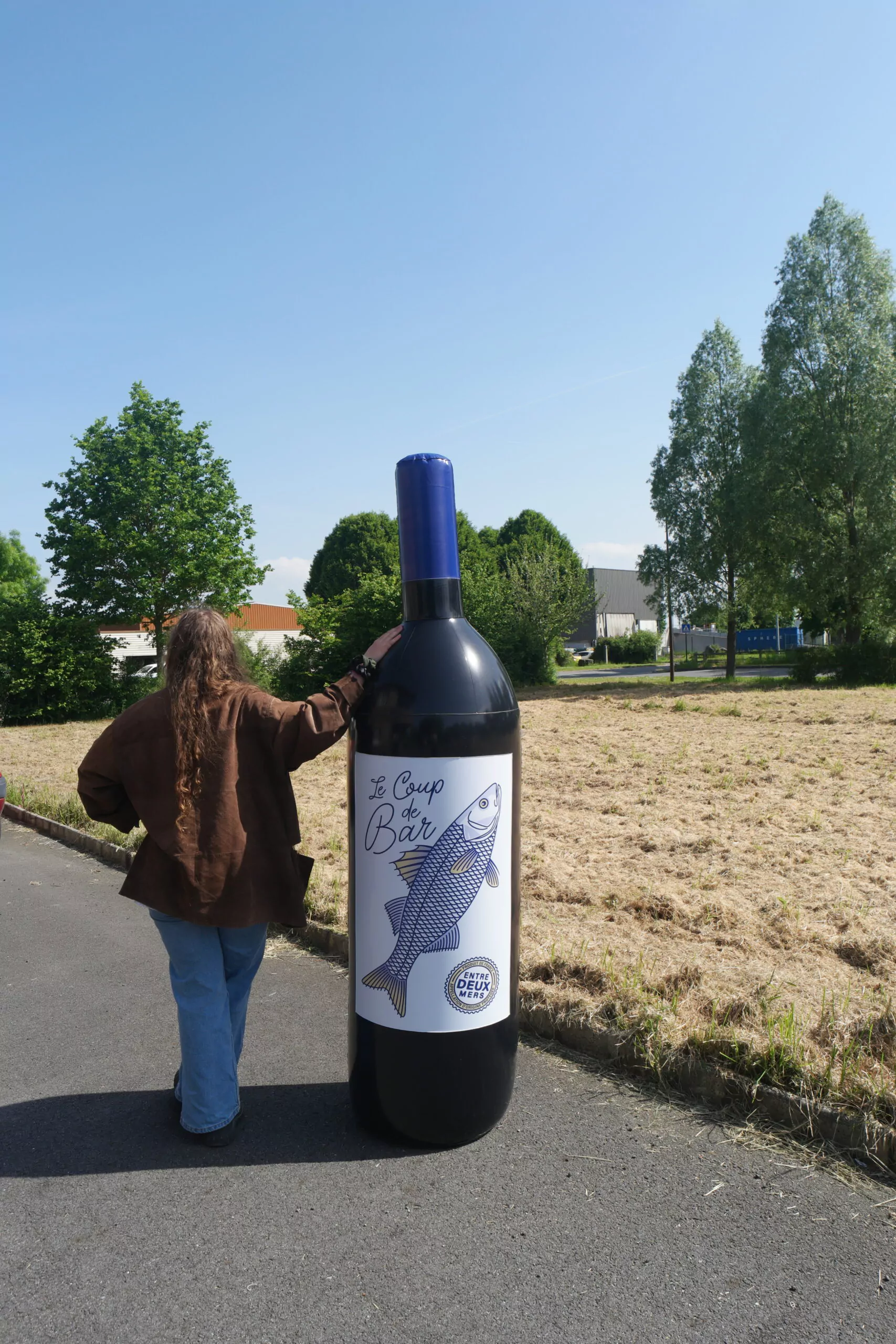 bouteille de vin, 2m, terre de vignerons