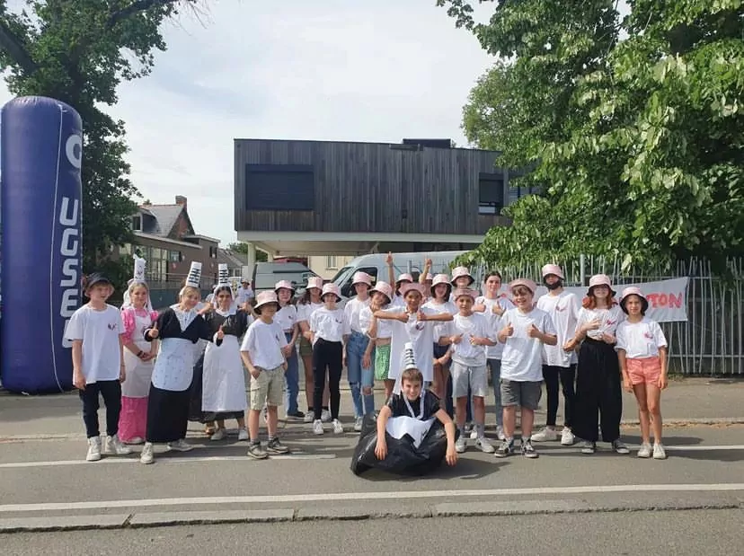 Ugsel, bleu, colonne, 4m, ventil&eacute;e, sport