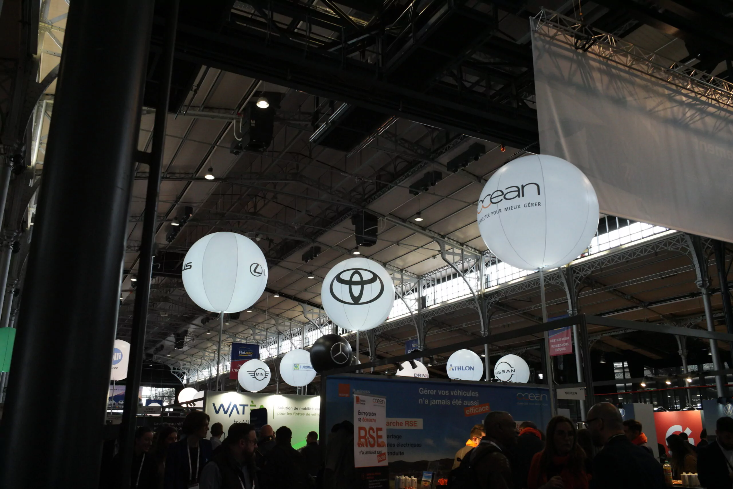 masph&egrave;re, flot auto 2023, lumineux