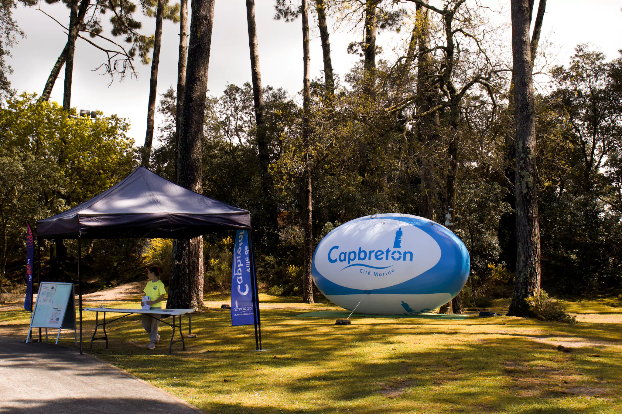 ballon de rugby, air, 4m, &eacute;v&eacute;nement, capbreton, sport, ext&eacute;rieur