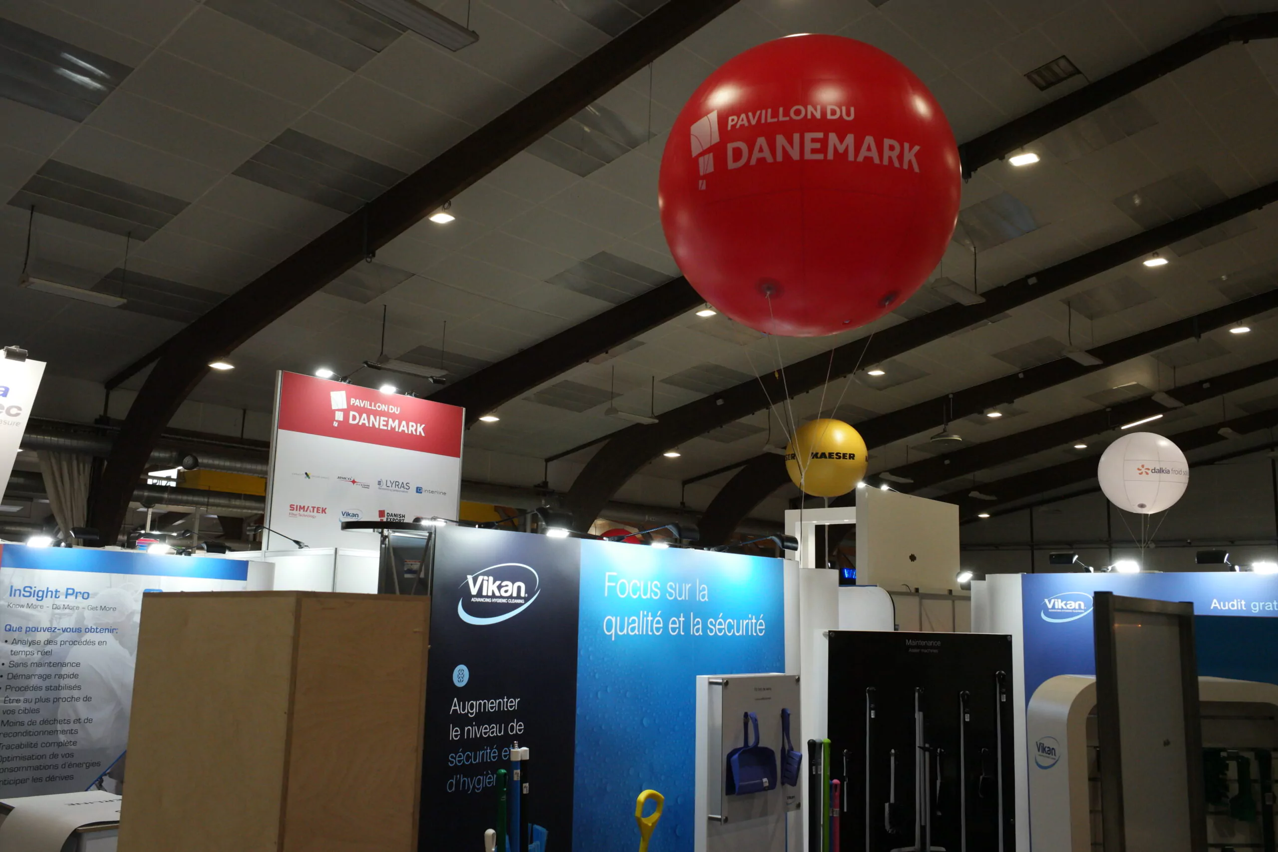 sph&egrave;re, h&eacute;lium, carrefour de l'eau 2023, pavilllon du danemark, rouge