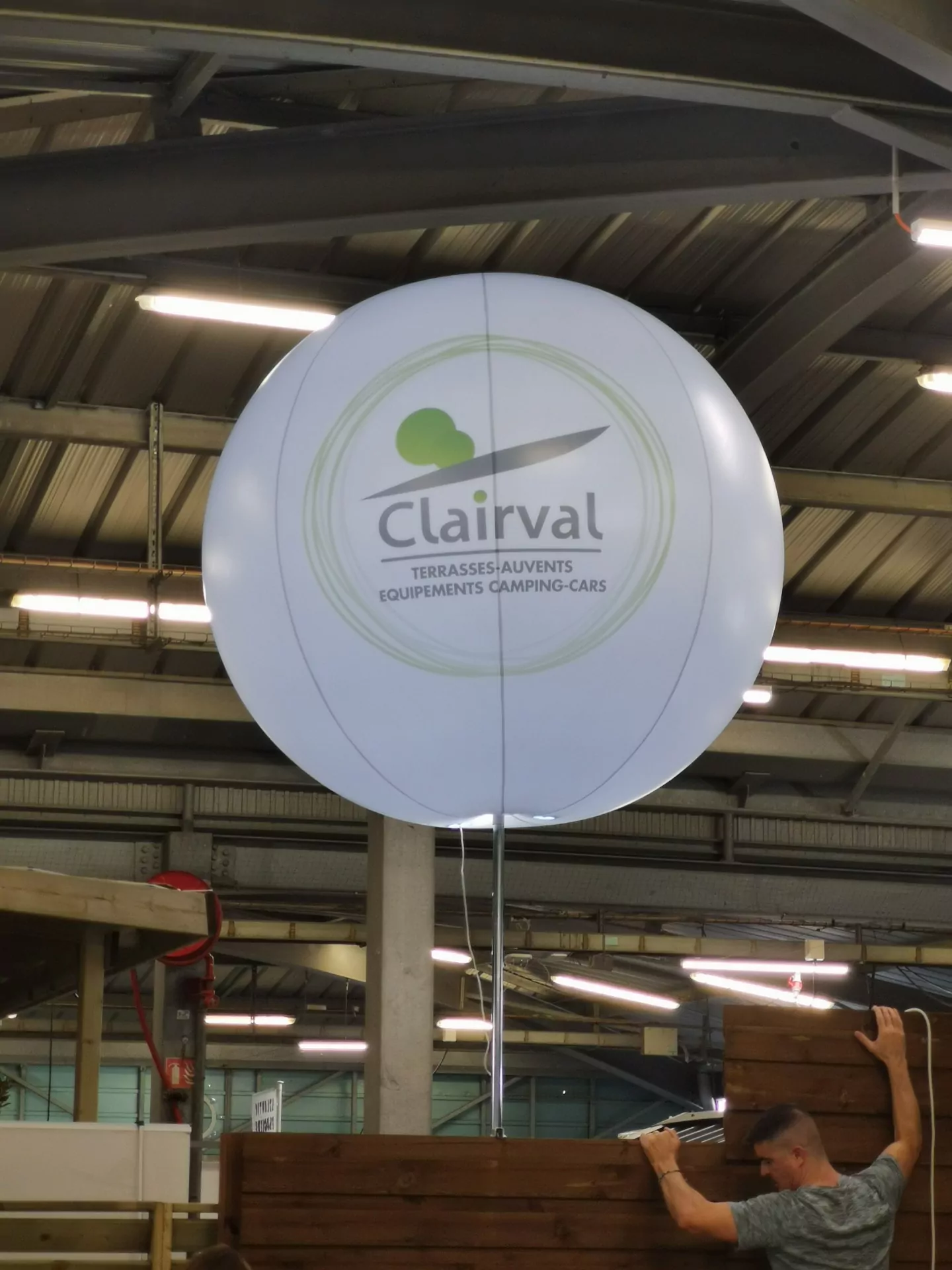 ballon air geant publicitaire avec syst&egrave;me lumineux