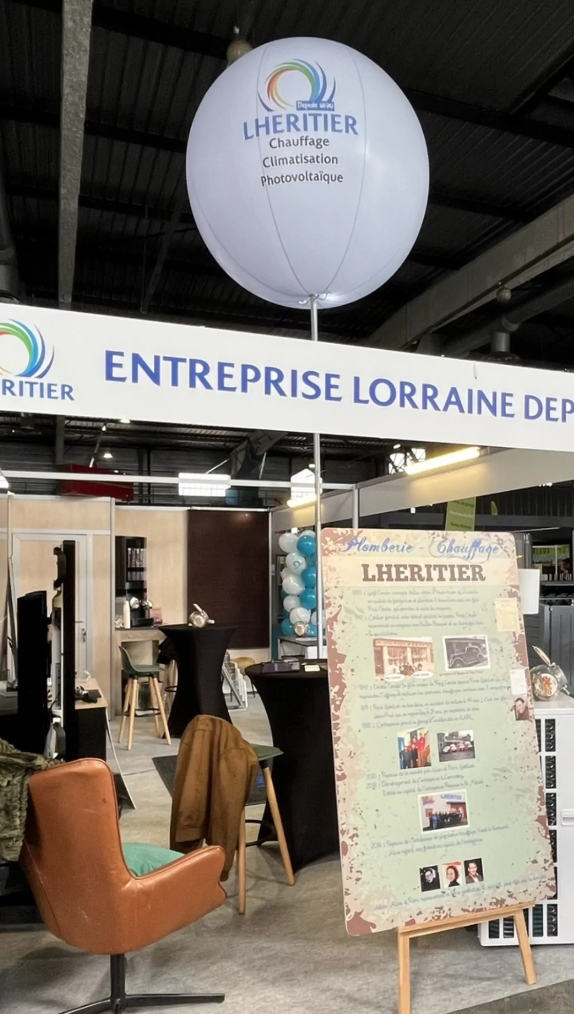 ballon publicitaire lheritier nancy-metz sur un salon professionnel